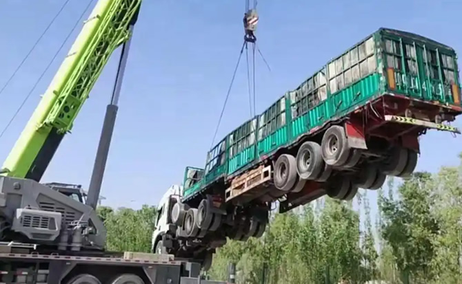 扎囊道路脱困救援案例